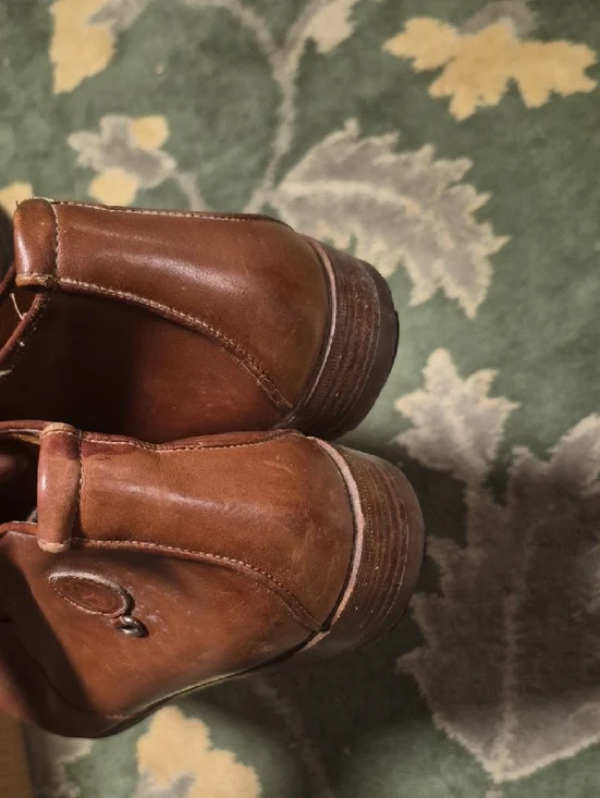 Gucci Men’s Brown Leather Chukka Lace-Up Boots - Picture 6 of 14